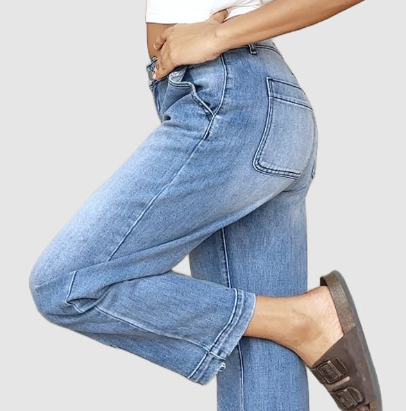 CloudEase Relaxed Jeans